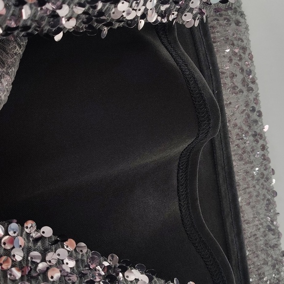 Altar'd State Pullover Blouse Size XS Gunmetal Gray Sequin Top Flutter Sleeve - Picture 9 of 10